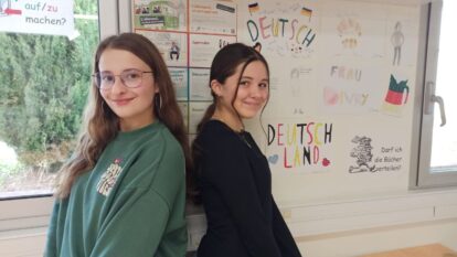 20251203 Foto Joana und Iris Collège Trintignant